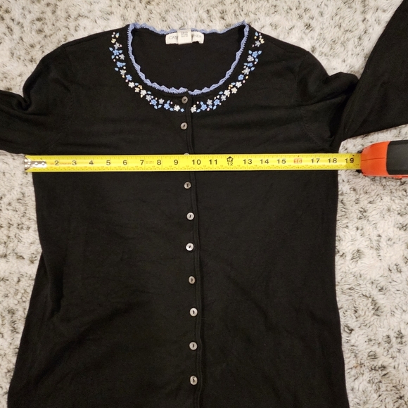 Casual Corner SZ M Floral Embroidered Silk Blend Clueless Preppy Accent Sweater - Picture 7 of 12